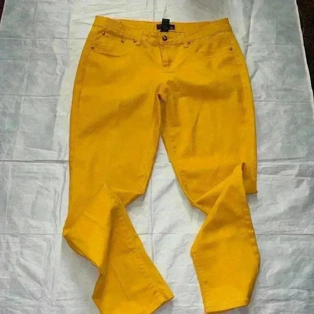 EUC dots jeans